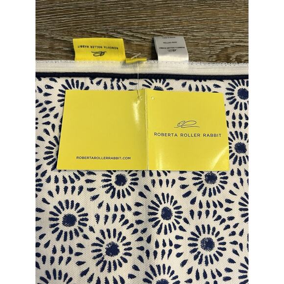 NWT Roberta Roller Rabbit Pillow Cover 22x22 100% Cotton White Blue Print - Picture 3 of 9